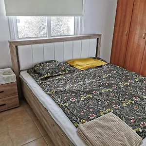 https://flemigks-1-bedroom-appartement.hotelsatayianapa.com