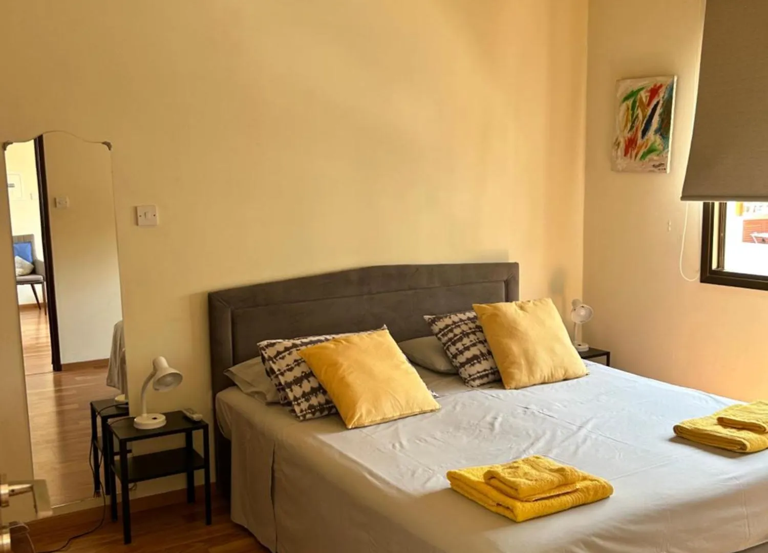 Extremely Comfy Apt With Spacious Private Terrace 10Min Walk To The Beach & In Town Larnaca