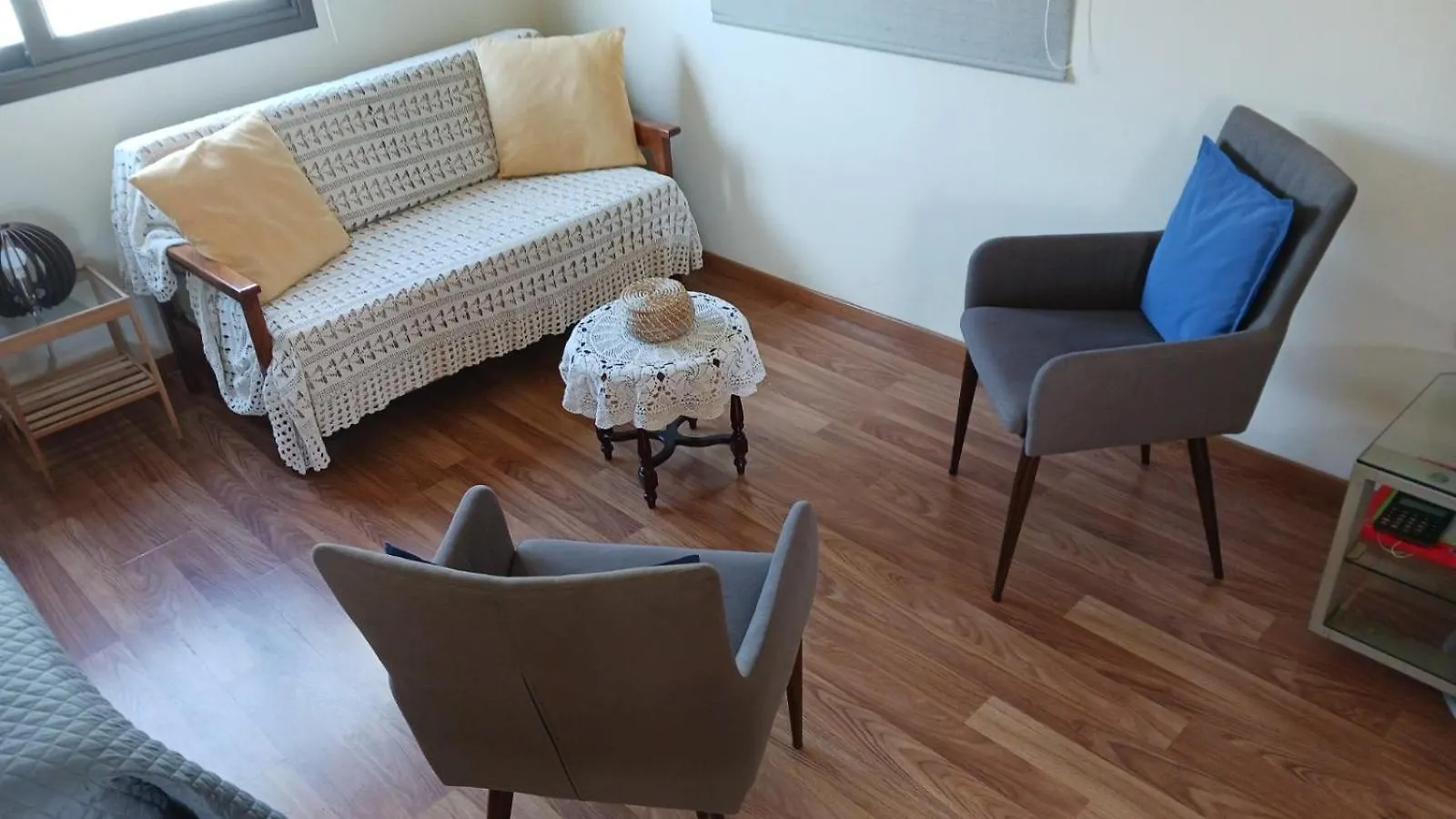 Extremely Comfy Apt With Spacious Private Terrace 10Min Walk To The Beach & In Town Larnaca 0*,  Cypr